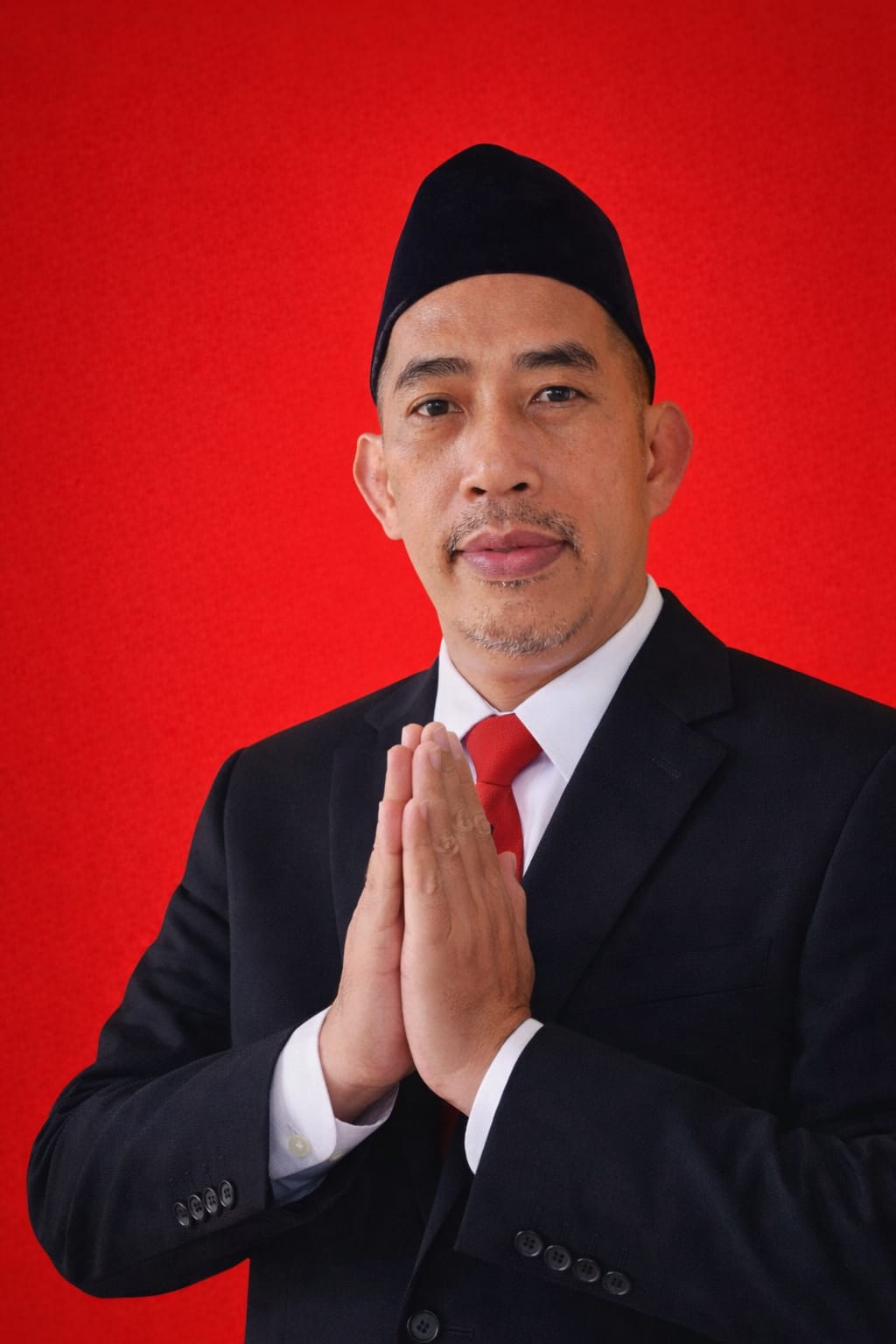 Rahmatullah R ITULAH Rahmatullah Lahir dari Rakyat, Kembali Mengabdi untuk Libureng ...